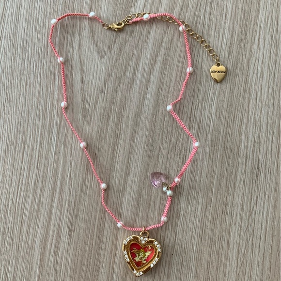 Betsey Johnson heart lackey pearl necklace vintage y2k - Picture 2 of 5
